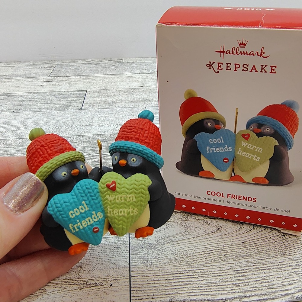 Penguins Cool Friends Hallmark Keepsake Ornament 2015 2" Cute Christmas